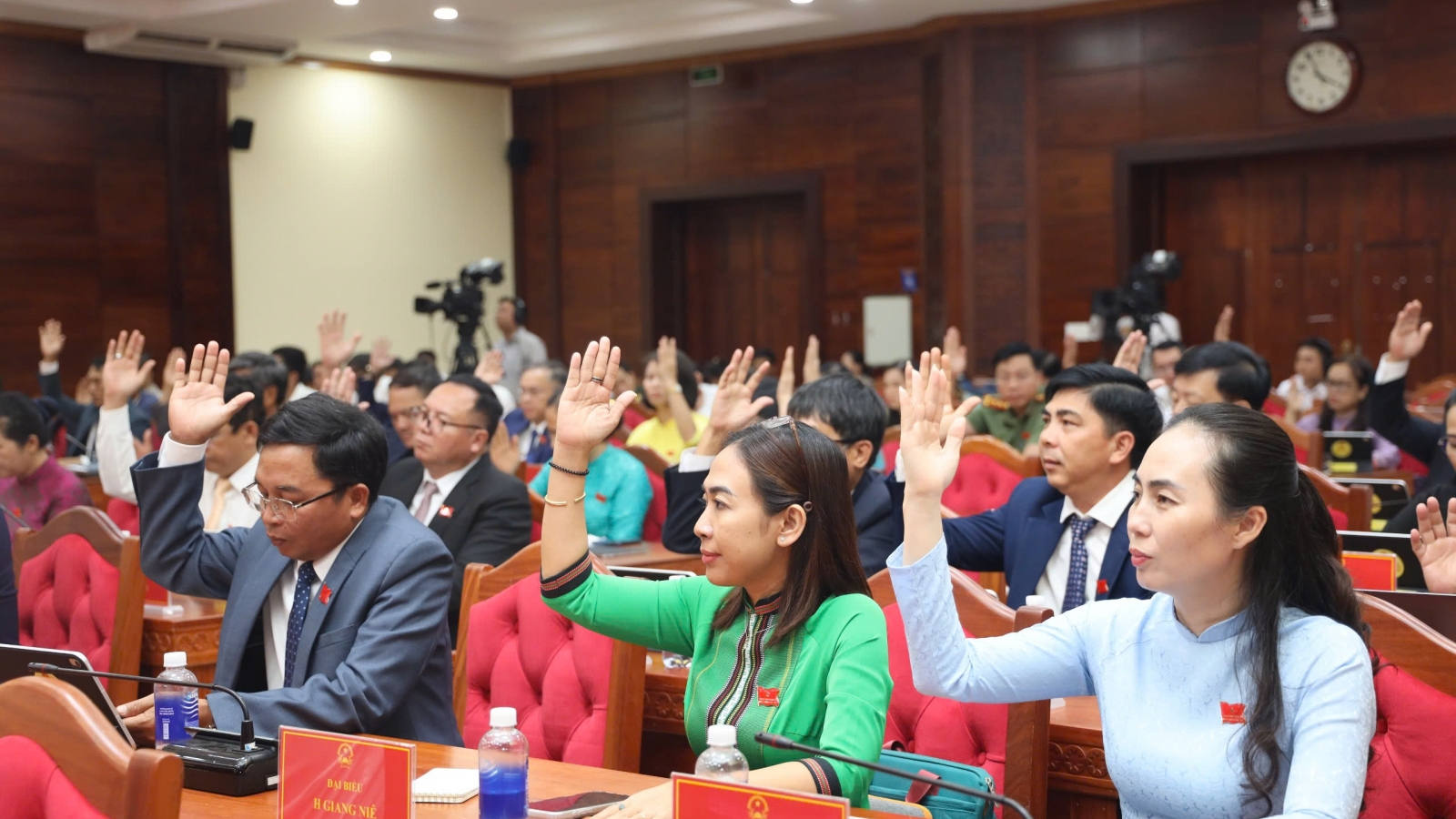 HĐND tỉnh Đắk Lắk: Lời hứa tại nghị trường phải thành chuyển biến trong thực tế